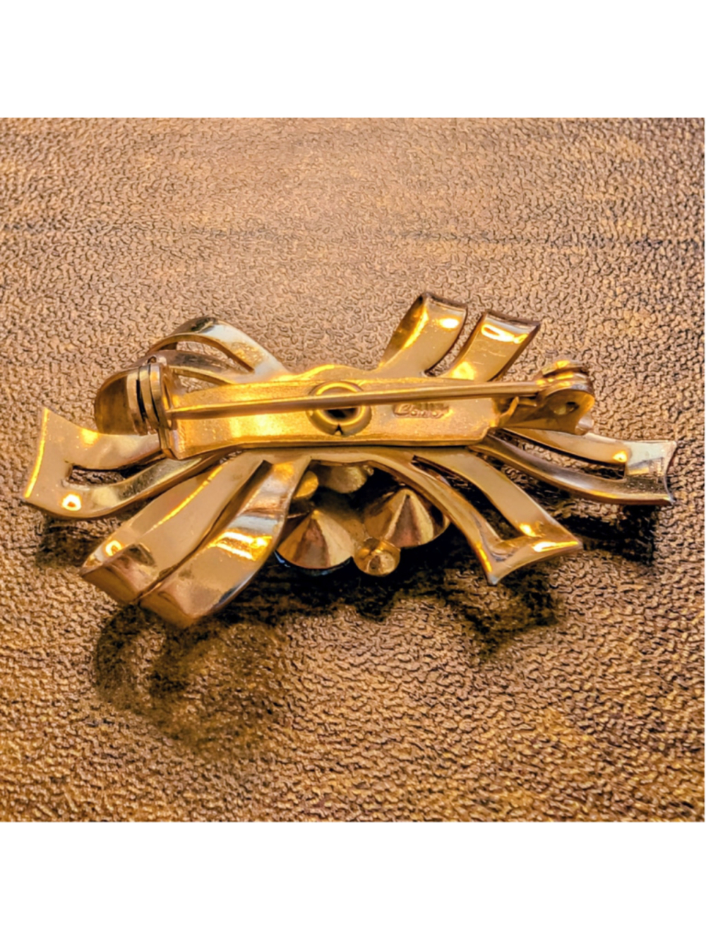 Vintage Coro Blue Rhinestone Bow Brooch Gold Tone Mid Century Ribbon Pin - Picture 4 of 10